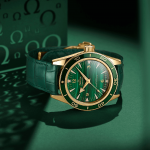 Omega-Seamaster-300-MalachiteSeamaster-300-Lapis-Lazuli-7
