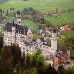Neuschwanstein_castle_Von Jeff Wilcox